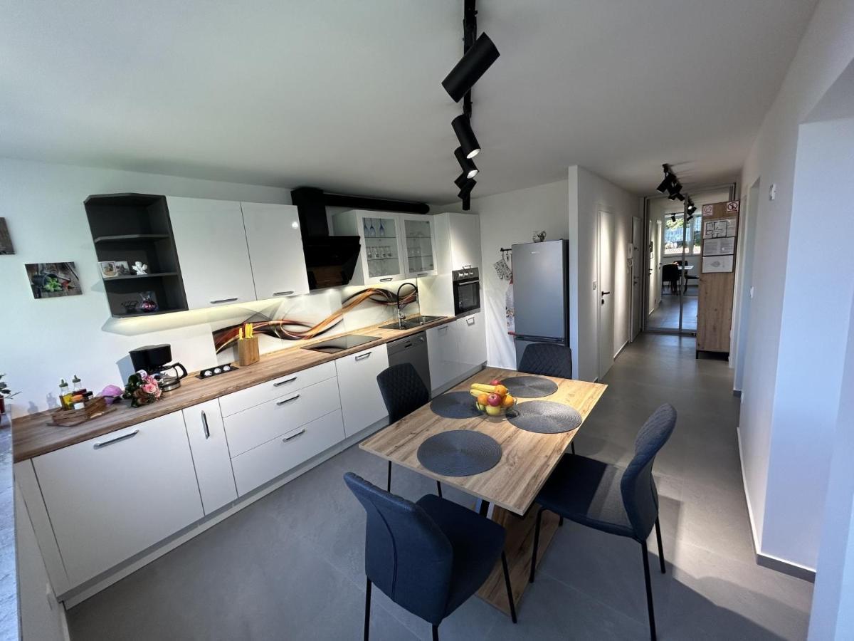 Apartment Toni Lovran Exteriér fotografie